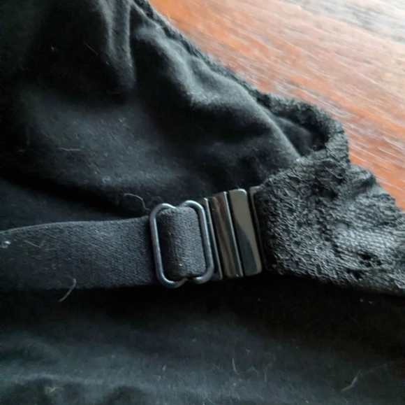 Victoria's Secret Bra 34DDD - Picture 4 of 6